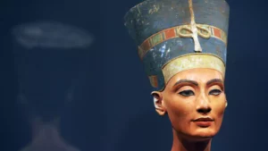 Enquêtes d’Investigations | Égypte Antique | La Nuit au Musée | Mystères et Secrets des pharaons : Néfertiti repose-t-elle à côté de Toutankhamon ?